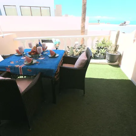 Апартаменты Charming Sunset View Heater Pool Адехе