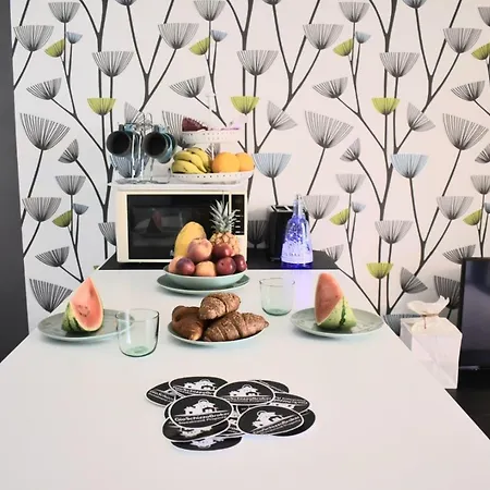 Апартаменты Charming Sunset View Heater Pool *