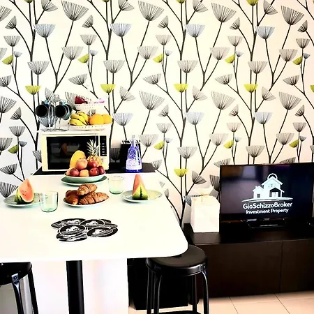 Charming Sunset View Heater Pool アパート